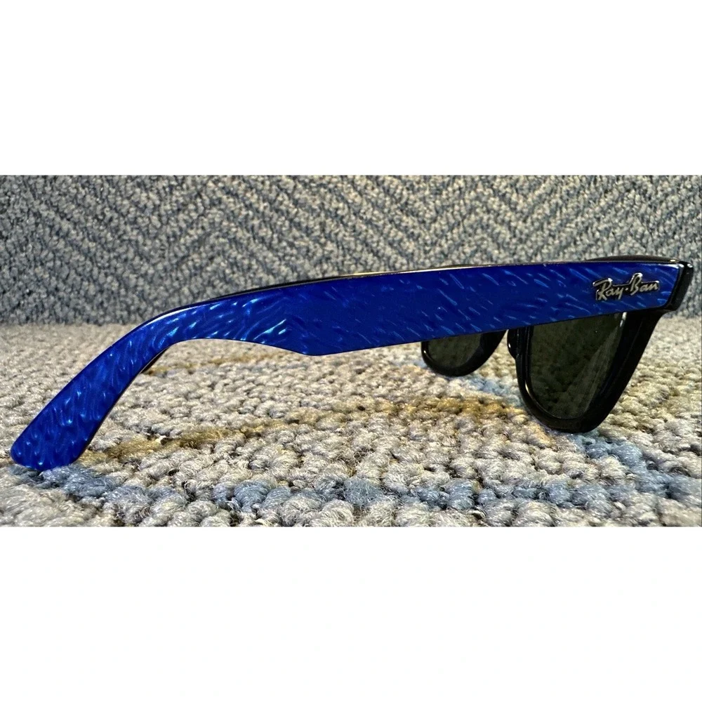 Ray-Ban super cool